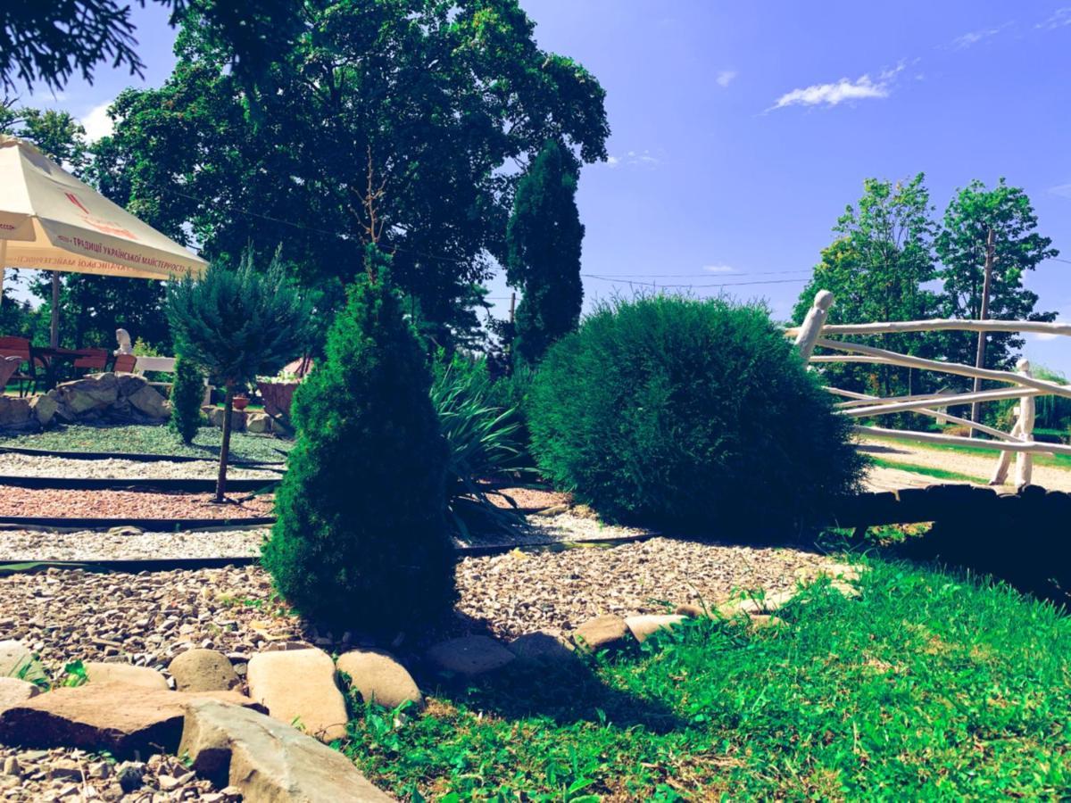 Готель Явір Агро Vyshnivtsi Exterior photo